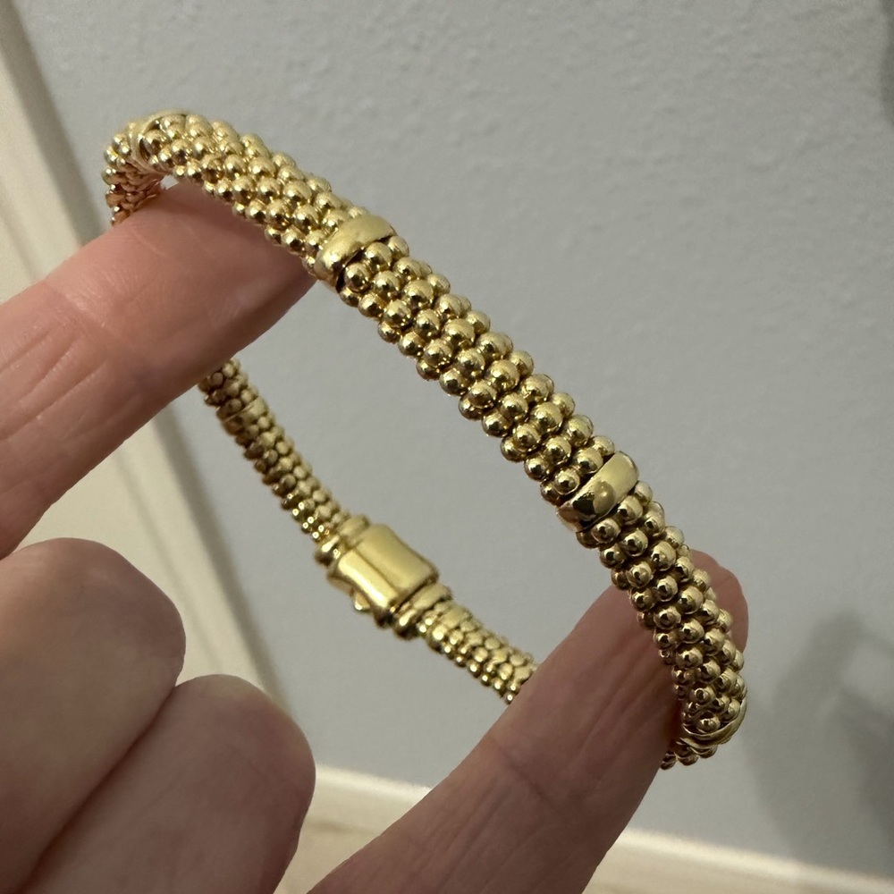 Lagos 18K Gold Station Caviar Bracelet | 6mm | Size M - Picture 3 of 11
